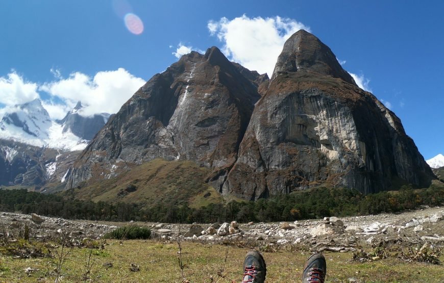 Makalu Base Camp Trek