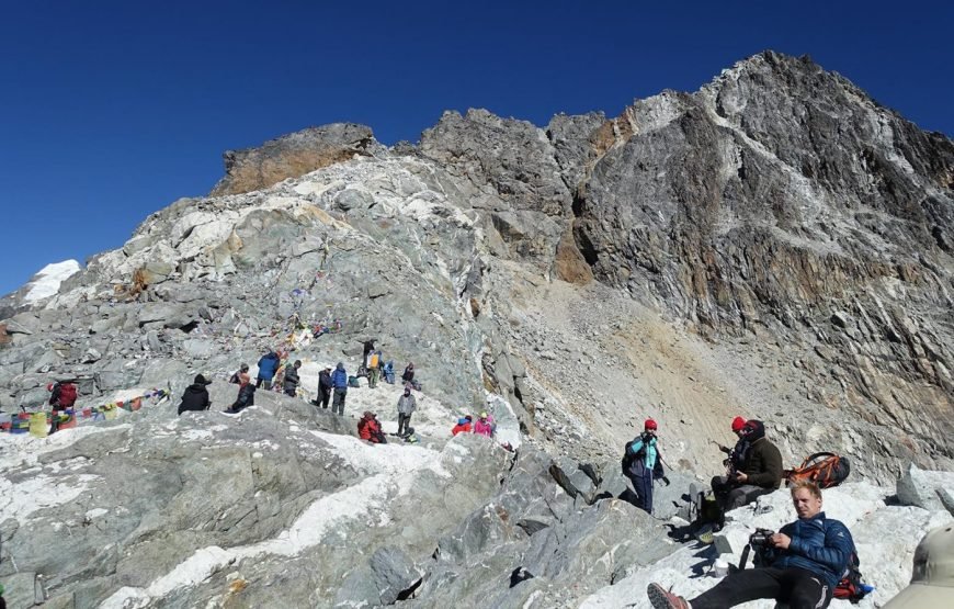 Everest Chola Pass Trek